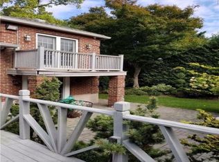 750 Point Cres, Malba, NY 11357