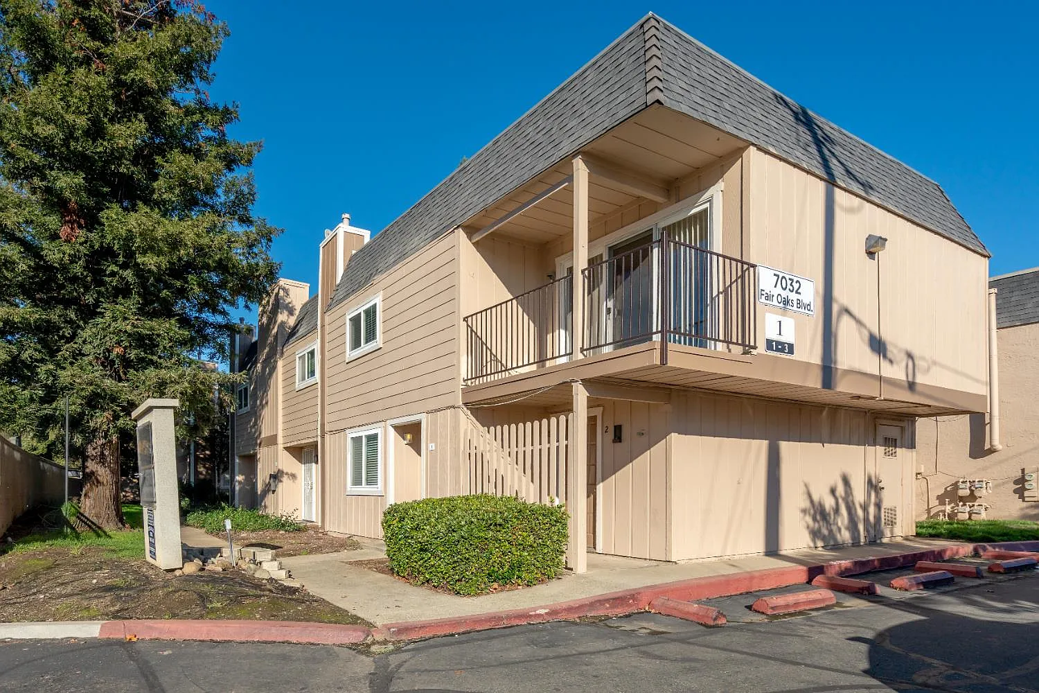 7032 Fair Oaks Blvd APT 1 photo 1