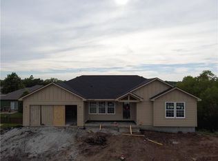 16908 Meadow Creek Ct, Belton, MO 64012