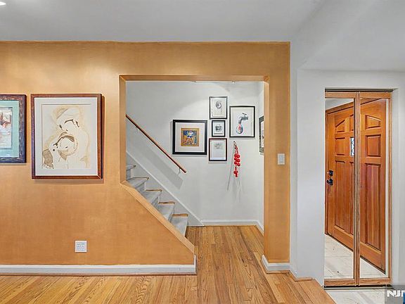 2nd image of 26 Cedar Street