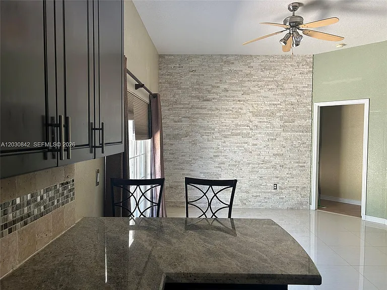 3073 SW 140th Ave — Photo 15