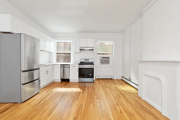 Rented by REAL New York | media 10