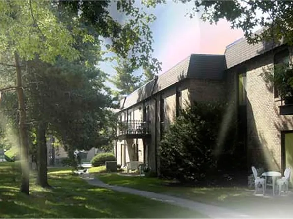 FOUNTAIN VIEW APARTMENTS