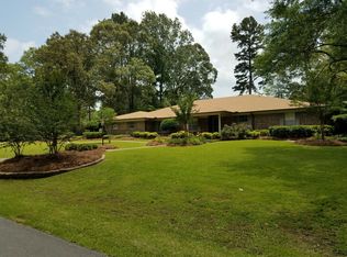 806 Pine Ridge Dr, Hamburg, AR 71646