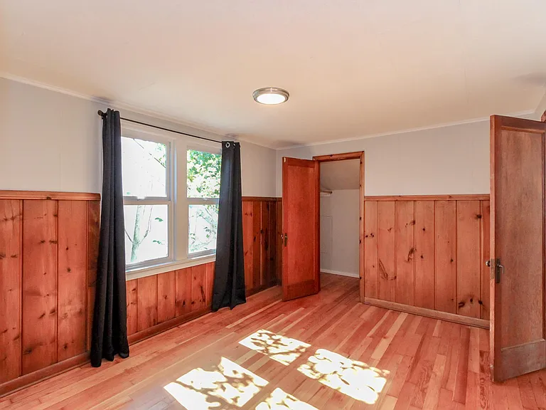 7655 Latona Ave NE — Photo 18