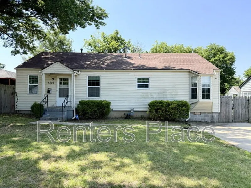 4 bed, 3.0 bath, 1848 sqft, $1,695 — Photo 1