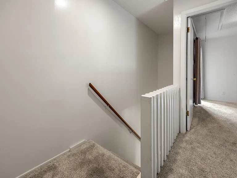 27 Marina Cir — Photo 9
