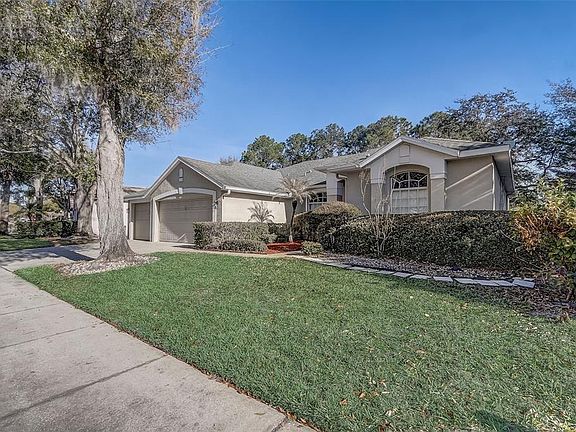 4th image of 359 Randon Ter