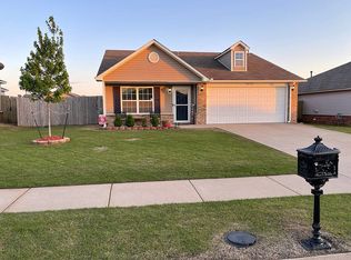 1612 W Seminole St, Skiatook, OK 74070