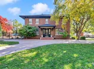 1602 Hillcrest Rd, Newton, KS 67114