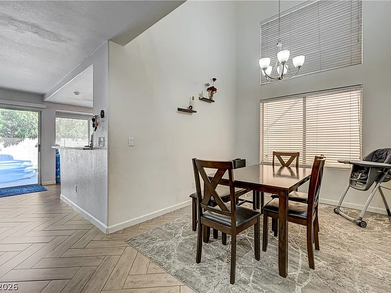 312 Windmere St — Photo 16