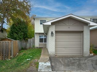 94 Plum Tree Way #72, Toronto, ON M2R 3J2