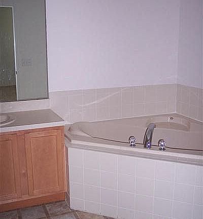 5th image of 1924 NW 18th St