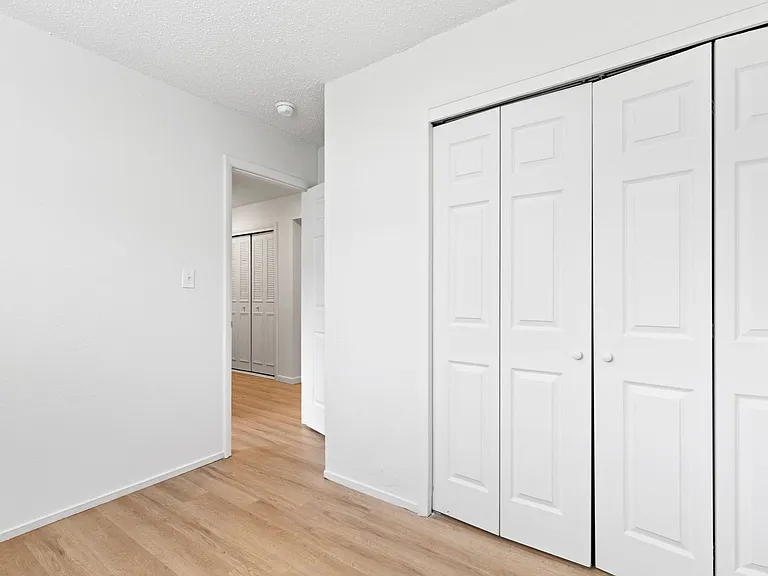 1328 S Coffman St — Photo 11