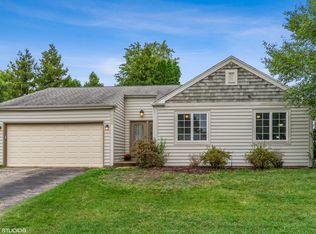 1070 Chelsea Ln, Aurora, IL 60504