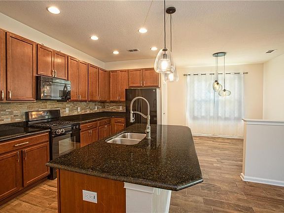 3rd image of 2341 Natoma Blvd
