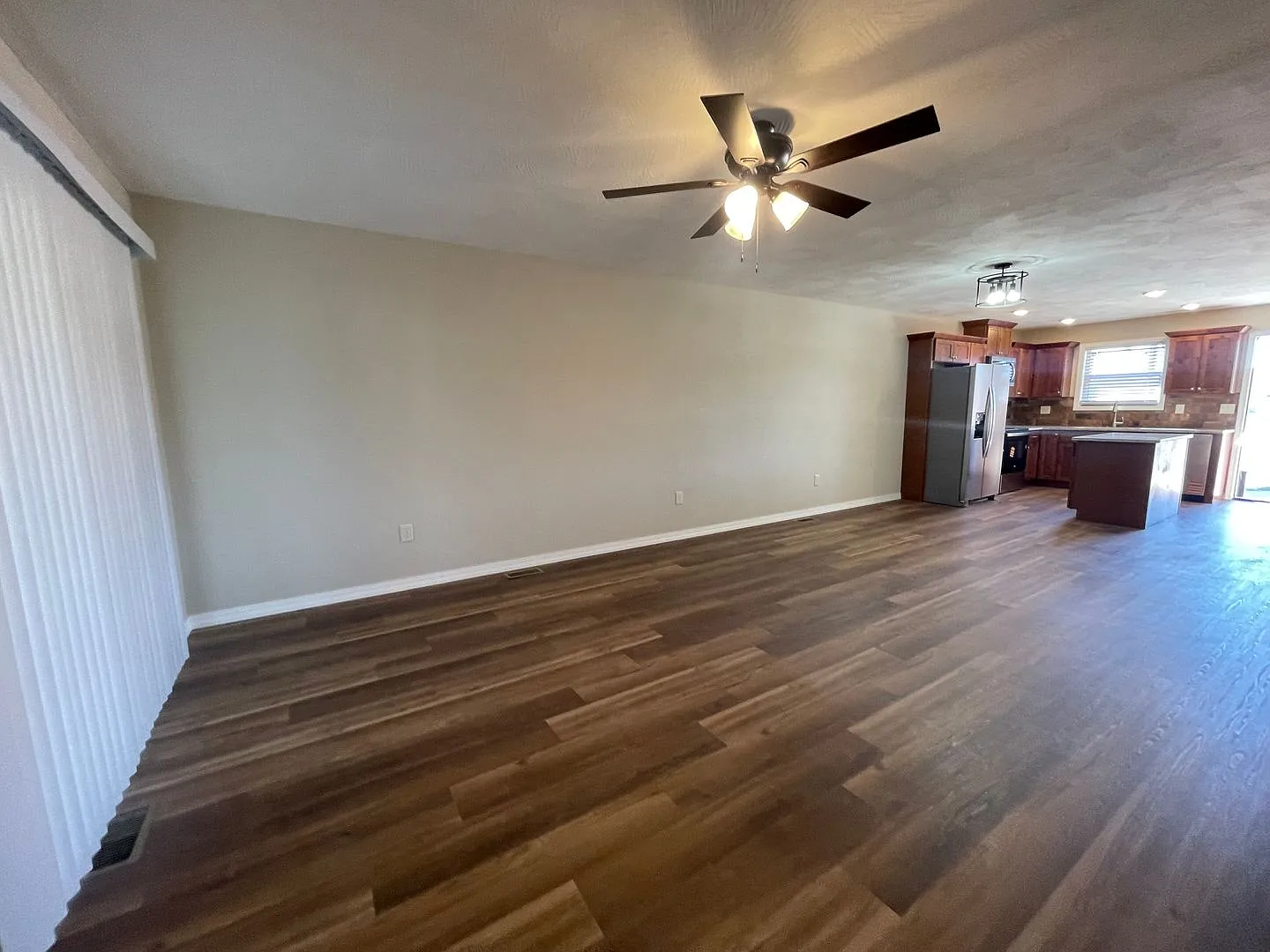 Luxury Lake Living Starts Here Brand-New 2 Bed, 2 Bath House in Kimberling City- Year Round Vacat... — Photo 4