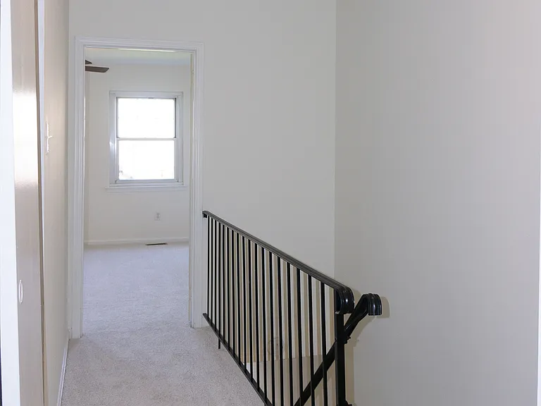 37 Winston Ct #37 — Photo 11
