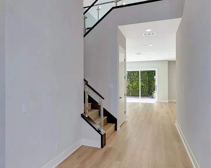 171 Bear Leaf — Photo 2