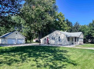 6094 Grove Ave, Grand Blanc, MI 48439