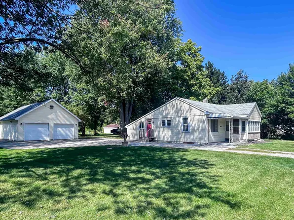 6094 Grove Ave, Grand Blanc, MI 48439