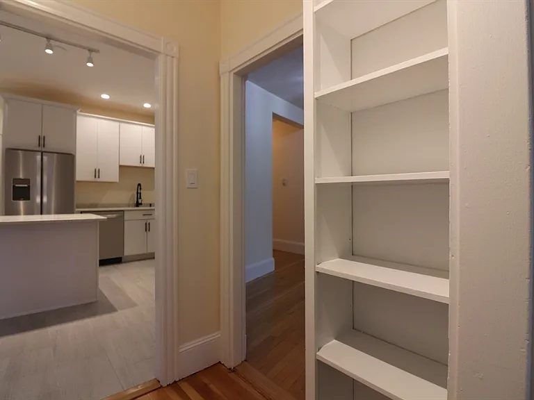 12 Park St — Photo 5