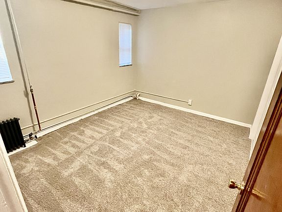 4th image of 4012 W Bancroft St APT 1
