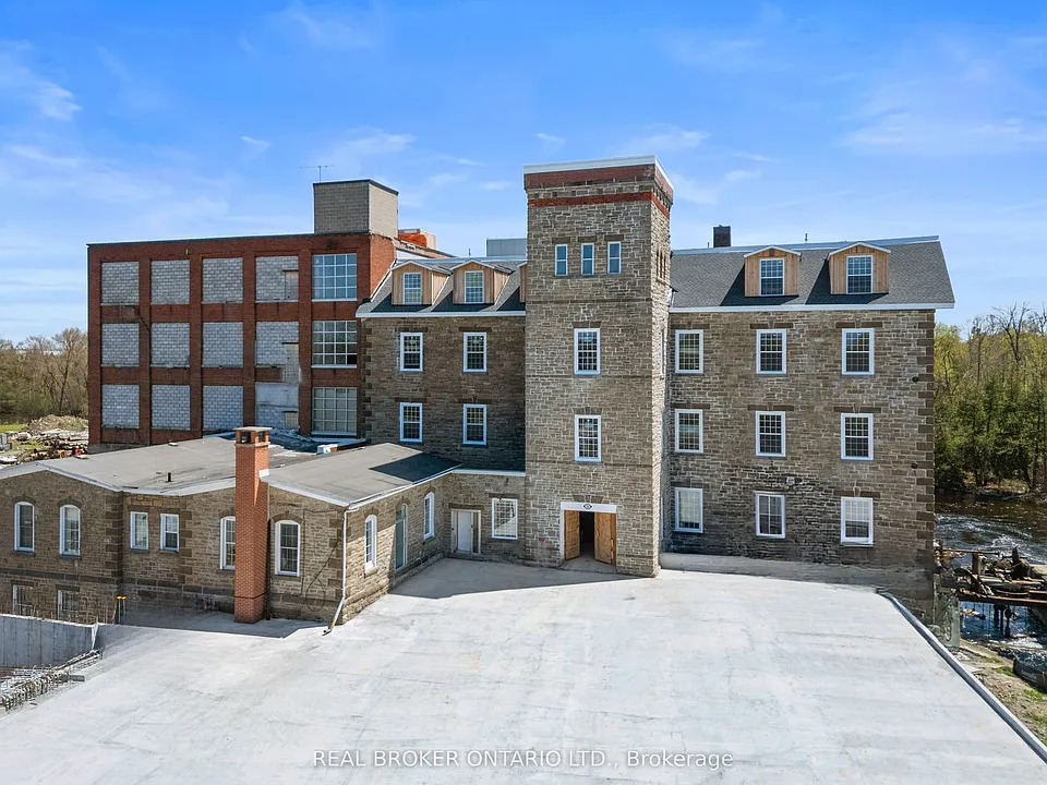 150 Mill St #116