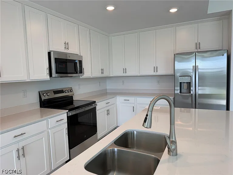 18411 Copperhead Ct N #332 — Photo 19
