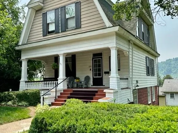 1237 MARSHALL ST, McMechen, WV 26040