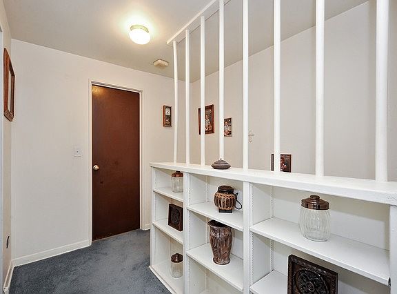 4th image of 7850 W Lawrence Ave Unit A