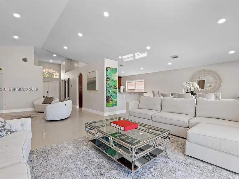 18061 SW 33rd St — Photo 12