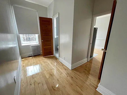 Rented by J PRESTON AND ASSOCIATES INC | media 8