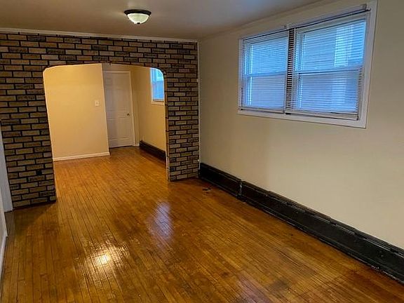 5th image of 13509 S Brandon Ave #A