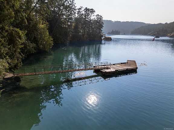 4th image of 8807 Ainslie Point Rd