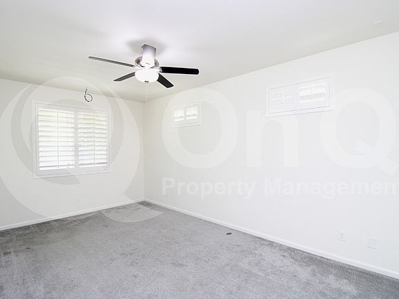 5th image of 231 E Wisteria Dr