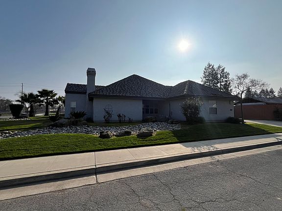 2nd image of 3503 S Creekside Ct