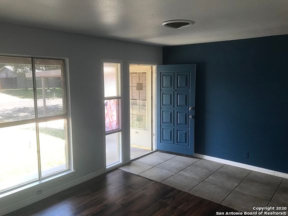 4th image of 5131 Cinderella St