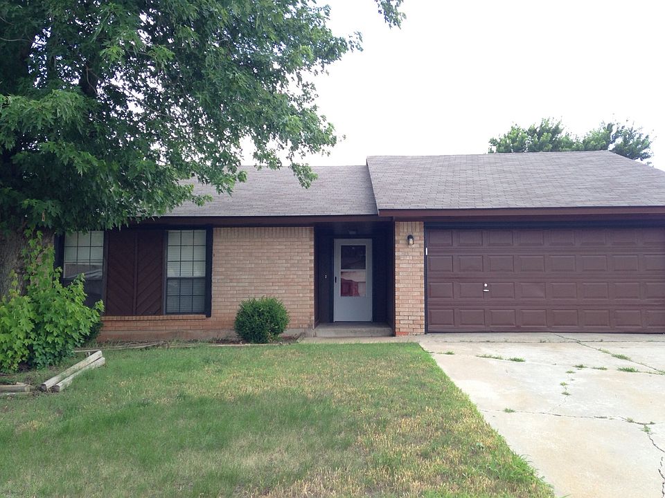 1st image of 1808 SE 13th St