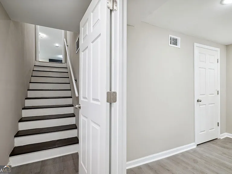 3583 Steinhauer Rd NE — Photo 21