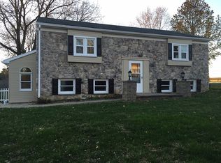 1074 Hearthstone Rd, Lancaster, PA 17603