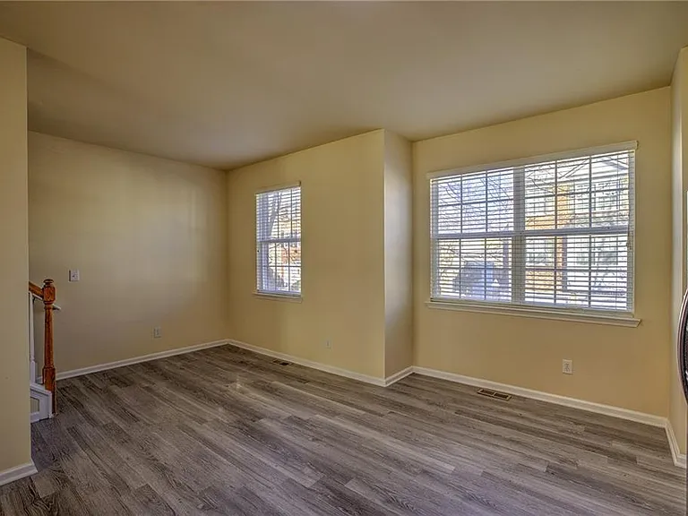 2247 Landing Ridge Dr — Photo 13