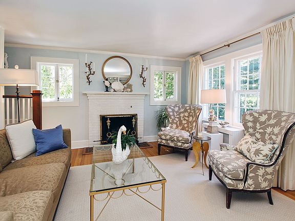 429 Forest Ave (1).jpg