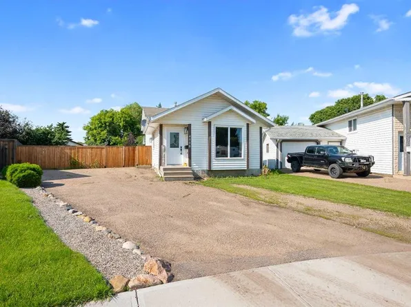 4508 30a Street Clos, Lloydminster, SK S9V 1X7