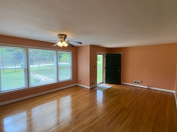 2nd image of 801 Mike Cir