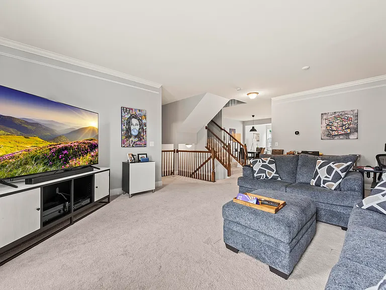 23215 Tradewind Dr — Photo 4