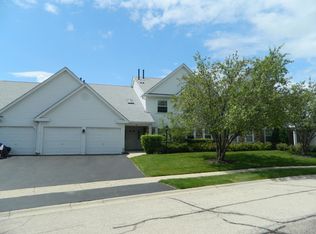 66 Beechmont Ct #Z1, Schaumburg, IL 60193