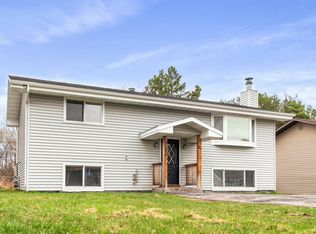 2205 Hutchinson Rd, Duluth, MN 55811