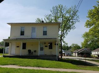 1028 School St, Hillsboro, IL 62049