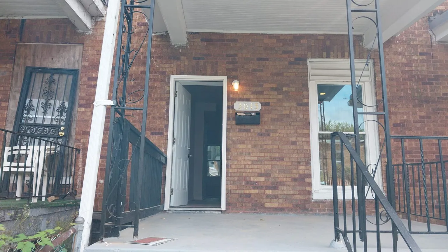 3015 Rayner Ave photo 1